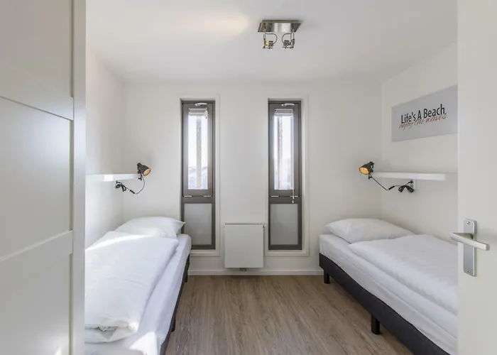 Landal Beach Villa's منتزه العطل هوك فان هولاند